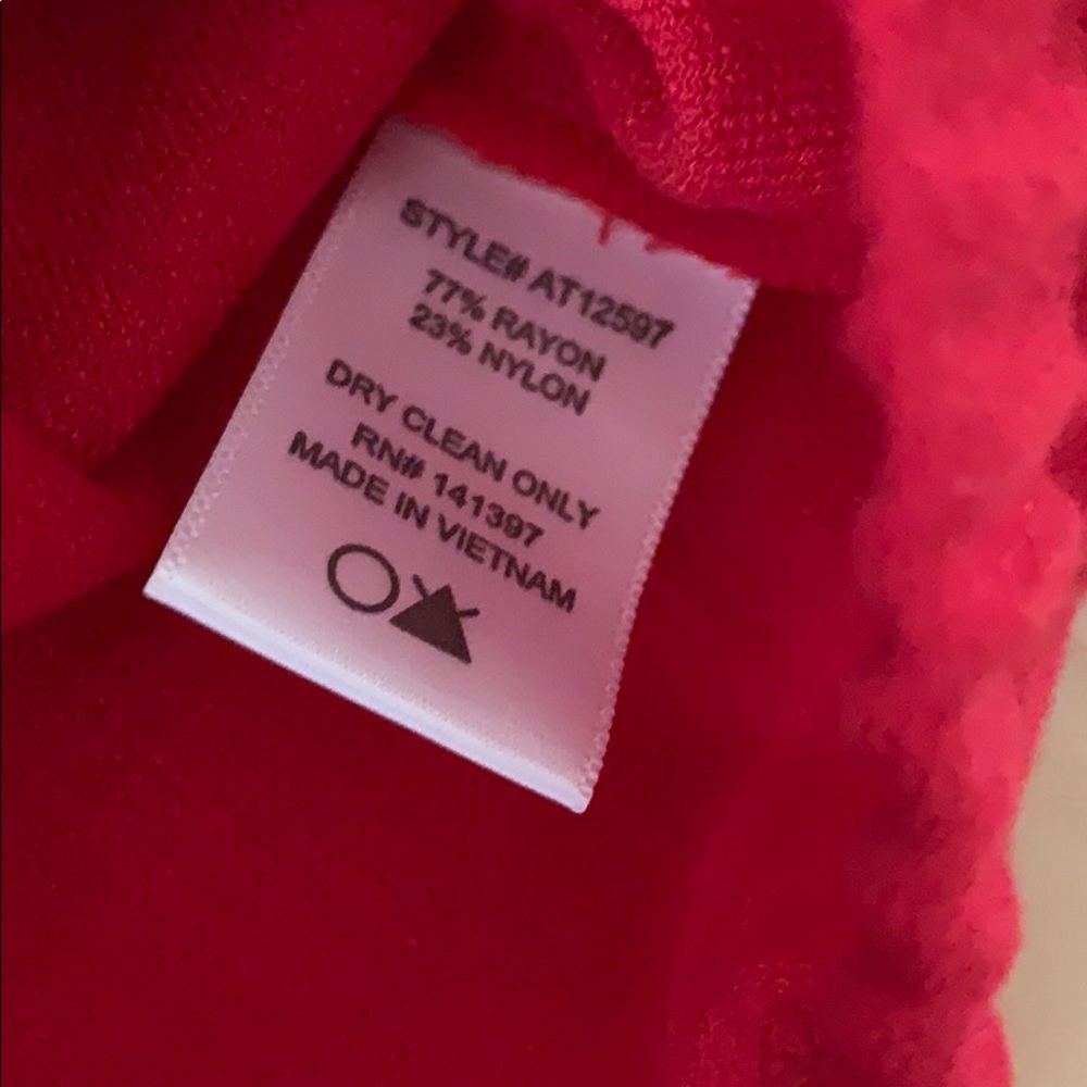 Astr One-Shoulder Red Ruffle Crop Top - Picture 4 of 5